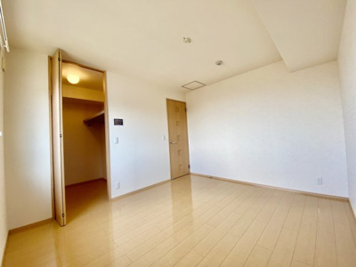 【洋室】 | シャルム・ポンテ重根