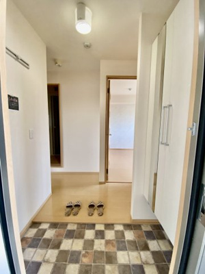 【玄関】 | シャルム・ポンテ重根