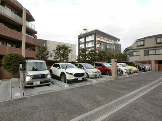 【駐車場】