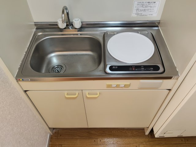 ニュータウンハウスのキッチン|ＩＨクッキングヒーター付き【ニュータウンハウス】