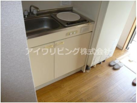 ニュータウンハウスのキッチン|【ニュータウンハウス】