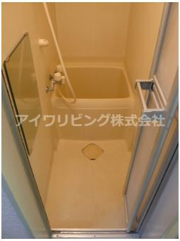 ニュータウンハウスの浴室|【ニュータウンハウス】