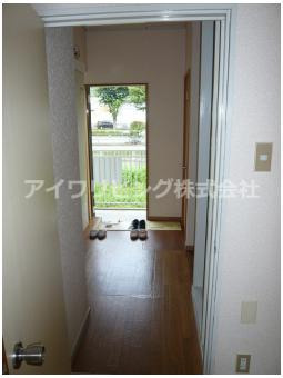 ニュータウンハウスの玄関|【ニュータウンハウス】