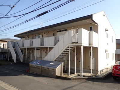 【外観】 | ファミールヤマニ1【SHM】 | 積水ハウス施工の賃貸住宅シャーメゾン♪「柿生」駅にアクセス可能な最寄りバス停より徒歩4分！コンビニやスーパーも近くて便利な立地の2階建てアパートです♪