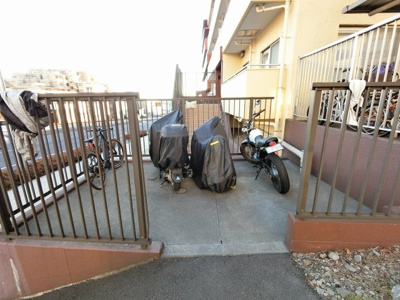 【その他共用部分】 | 第２内匠マンション | バイク置場です。