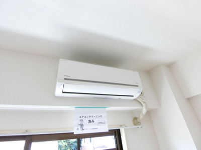 【設備】 | レジョン77 | 暑い夏や寒い冬に大活躍！ダイニングキッチンにあるエアコンです☆冷暖房完備で1年中快適に過ごせます♪