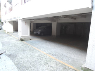 【駐車場】 | 平置き駐車場です。