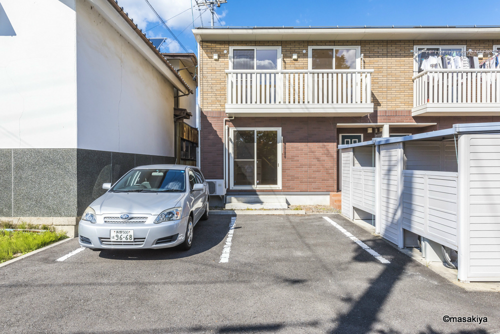 メゾネットちのの駐車場|駐車場2台無料です。