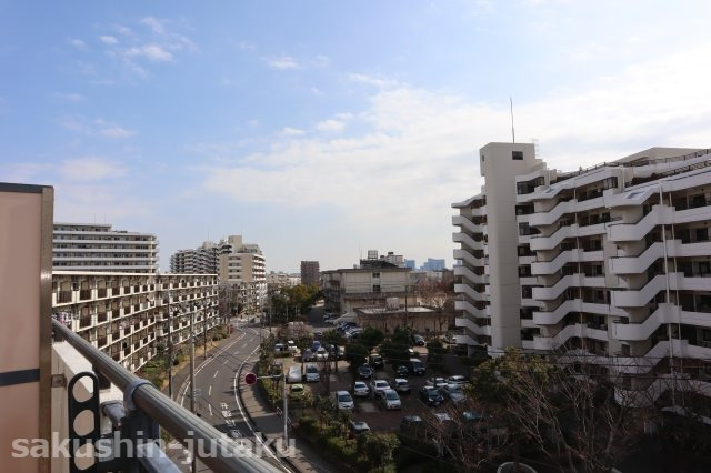 谷津パークタウン一番街の展望