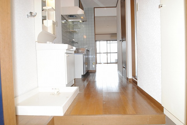 アビタシオンGTの玄関|同建物　イメージ写真