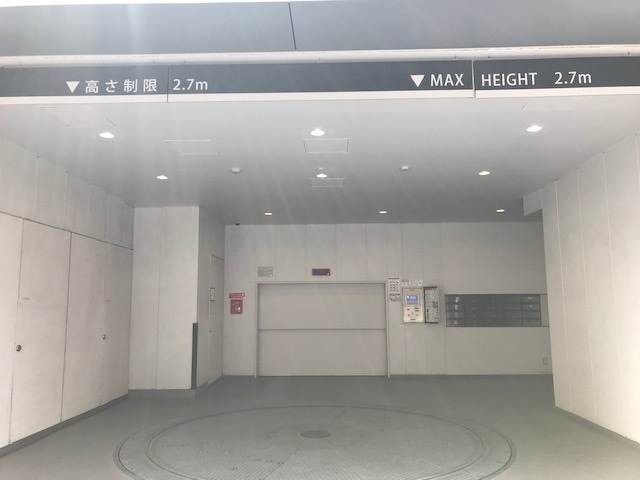 アーバス新横浜（ABAS新横浜）の駐車場