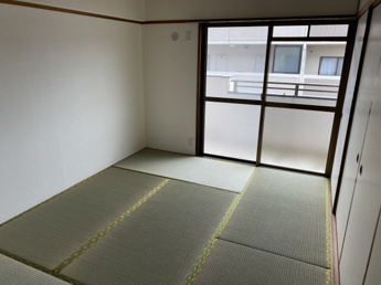 【寝室】