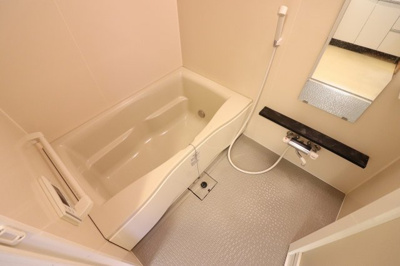 【浴室】 | ラグーザ氏本