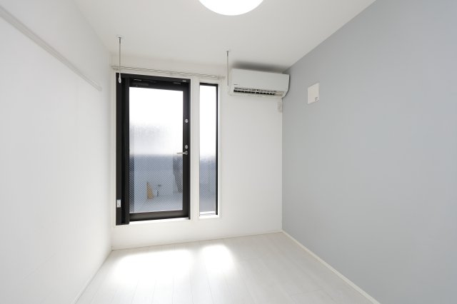 ルネコート京成小岩の洋室