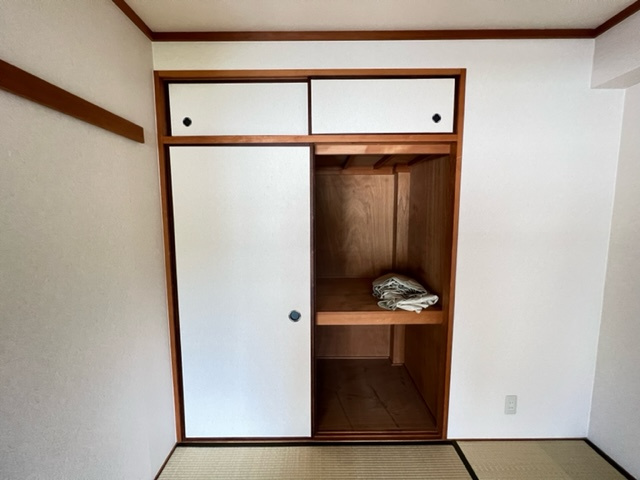 アデューウエダの収納|同物件別部屋イメージ写真