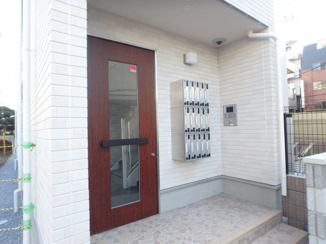 リブリ・サンセールのエントランス|オートロックで安心！