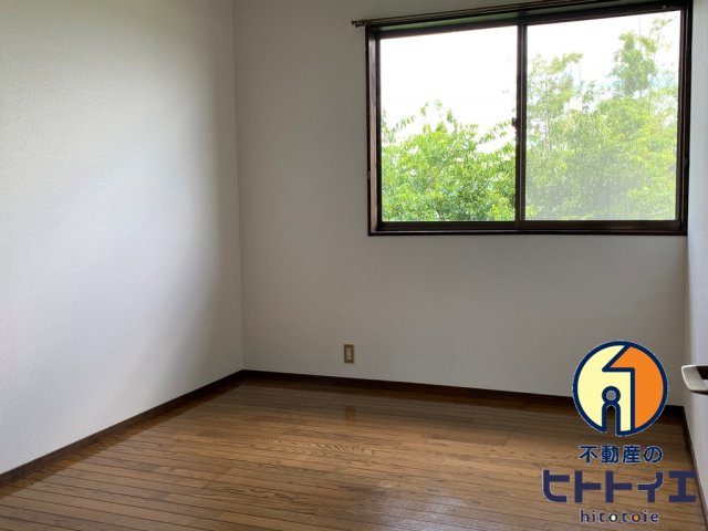 ウイング広川の洋室