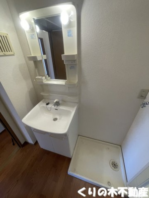 【洗面所】 | リヴェールコート C棟 | 使いやすい洗面所です