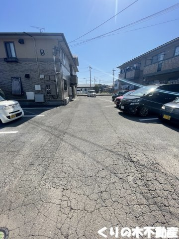 【駐車場】 | リヴェールコート C棟 | 駐車場があります