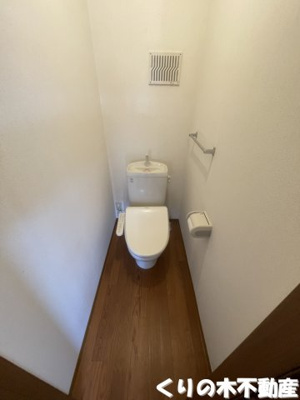 【トイレ】 | リヴェールコート C棟 | 落ち着いた色調のトイレです