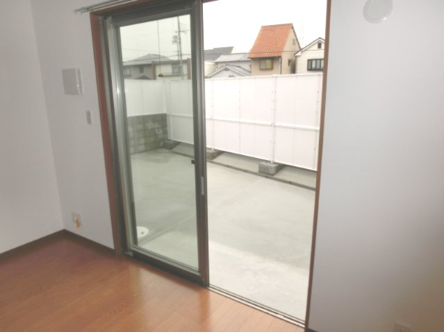 【洋室】 | サンハイツホリウチ南七松