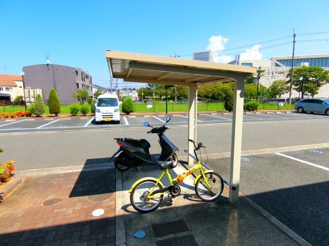 リビングタウン狭山池D棟のその他共用部分