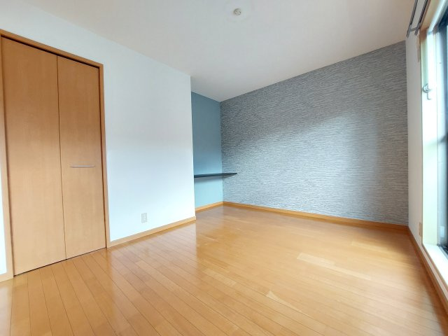 リビングタウン狭山池D棟の寝室