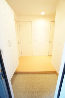 【玄関】 | スプリングフォレストA | ※同物件、反転タイプの写真です。