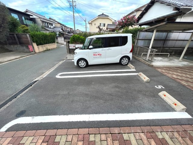 アムール二本松 Bの駐車場