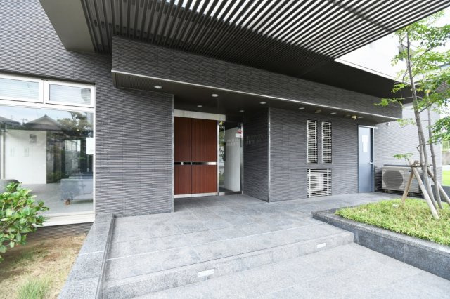 アトレ城東のエントランス|オートロック付マンションなので安心ですね♪