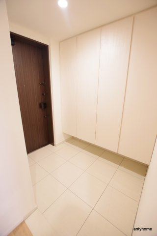 RJR堺筋本町タワー　仲介手数料無料の玄関