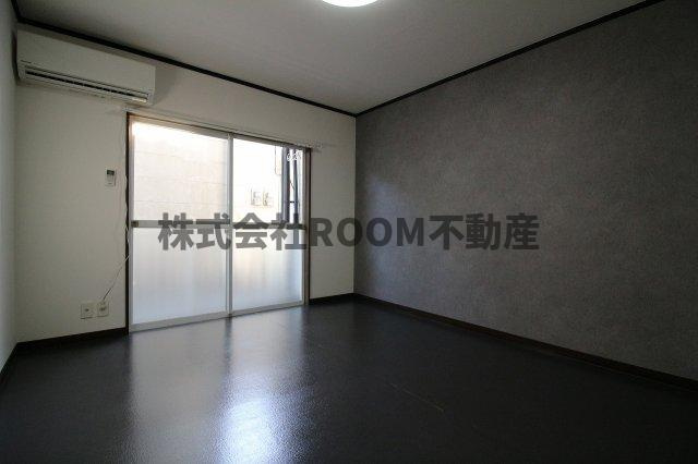 エレファントマンション8の居間・リビング|ゆったりとしたリビングです