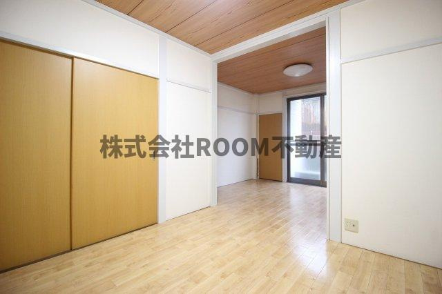 下沖ハイツの居間・リビング|ゆったりとした居間です