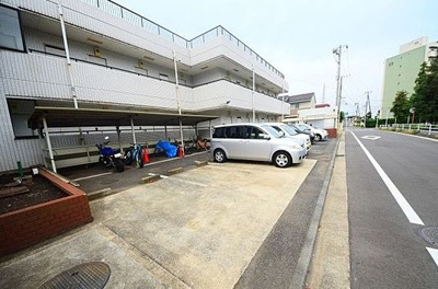 【駐車場】 | メゾン・ド・ドリーム横浜