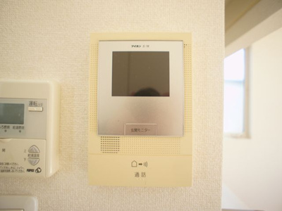 【設備】 | ボヌールA | 訪問者の確認ができるTVドアホン付きです♪