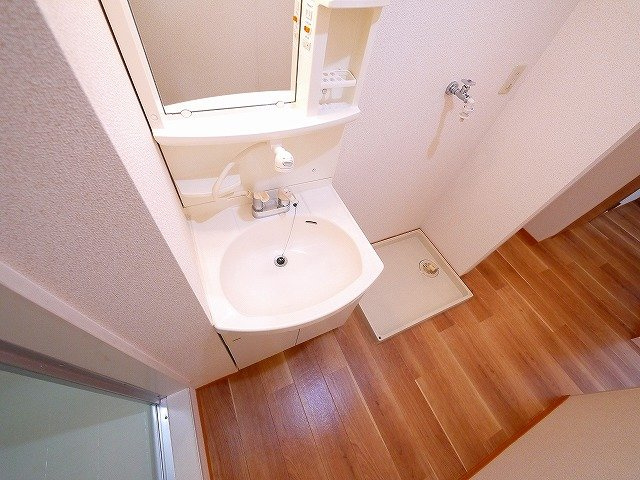 セジュール三笠Bの洗面所|独立洗面台で身支度をすべて済ませてしまいましょう