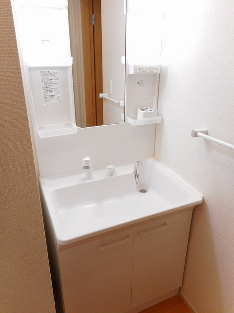 ベルアージュみゆきの独立洗面台