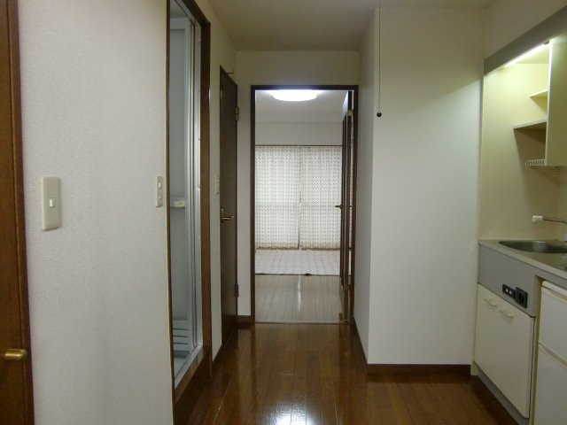 暁21・うえきⅠ号館の玄関|イメージ画像になります。
反転の場合もあります。