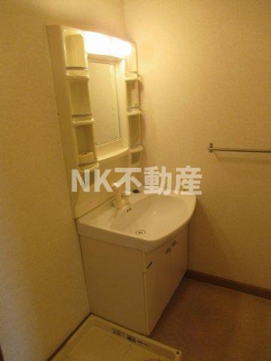 【洗面所】 | VILLA M's(ヴィラエムズ）（若江岩田賃貸） | 広い洗面スペース