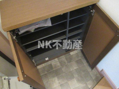 【玄関】 | VILLA M's(ヴィラエムズ）（若江岩田賃貸） | シューズボックスです