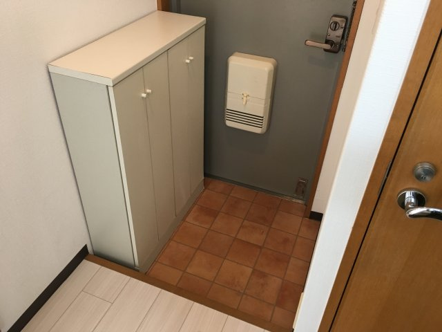 【玄関】 | ティアラおかもと