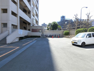 【駐車場】 | 平置き駐車場です。