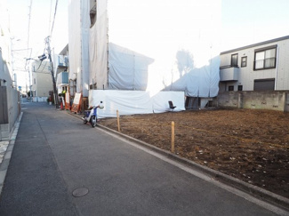 【前面道路含む現地写真】 | 現地見学や資料請求などお気軽にお問合わせ下さい
周辺環境とあわせて現地ご案内致します。
