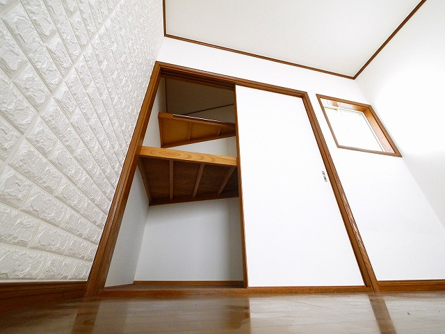 岡本ハイツ（西大寺北町）の収納