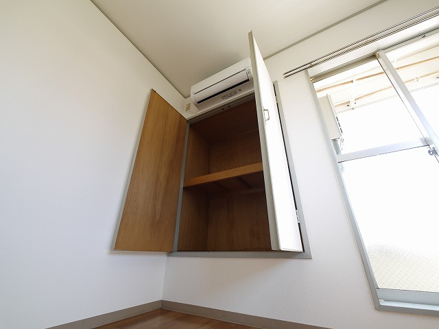 キリン1番館の収納|小物を収納するのに便利です