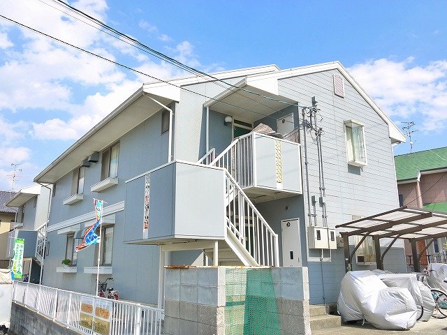 シャルム六条Ⅱの外観