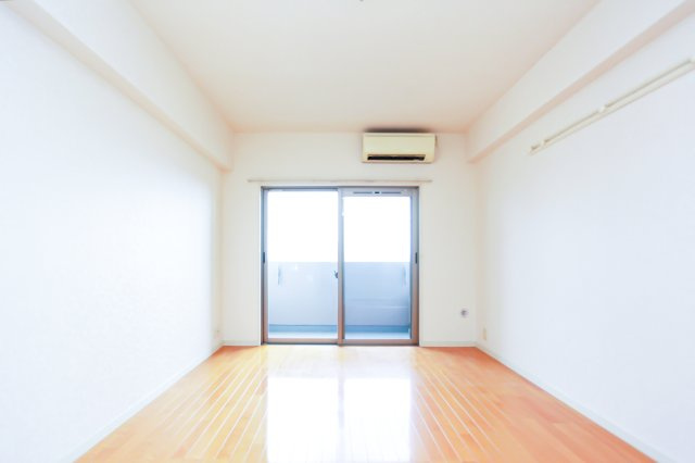 サヴォイ　ザ・リバーテラス　6階の居間・リビング|別号室の写真です。現状優先