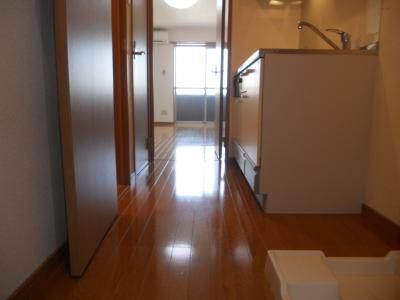 アドミ西院の展望|玄関から