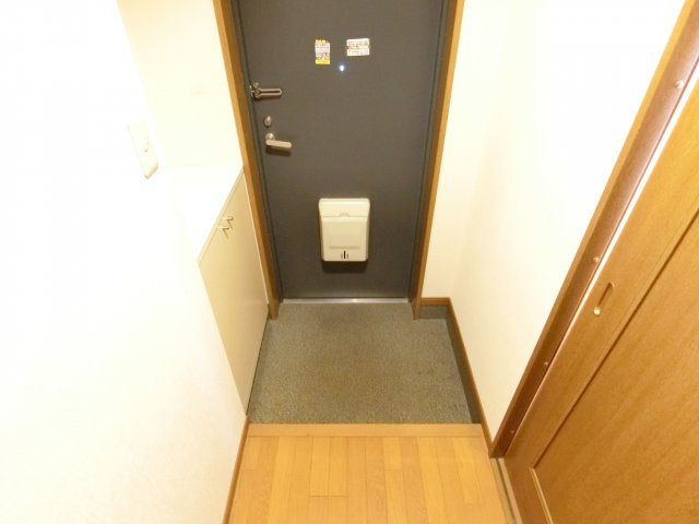 ファーストパレスの玄関