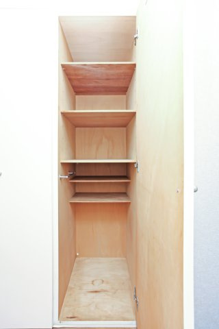 サヴォイレジェント　8階の収納|別号室のものです。現状優先になります。